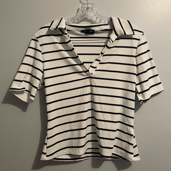 See You Monday Women’s Blouse White Black Striped V-Neck Short Sleeve Size XL - Picture 8 of 16